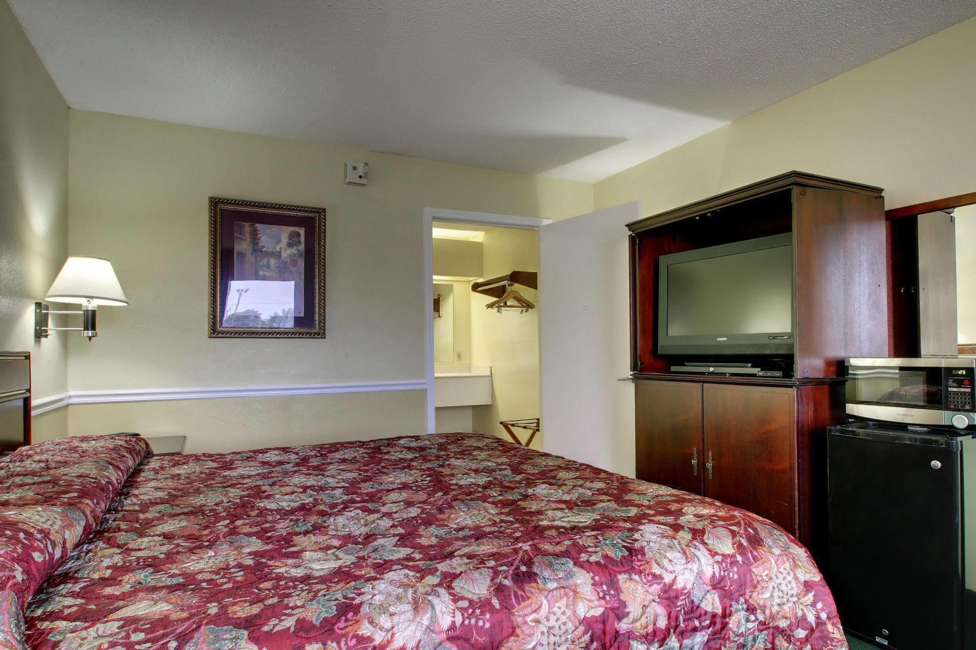 Key West Inn Montgomery Zewnętrze zdjęcie